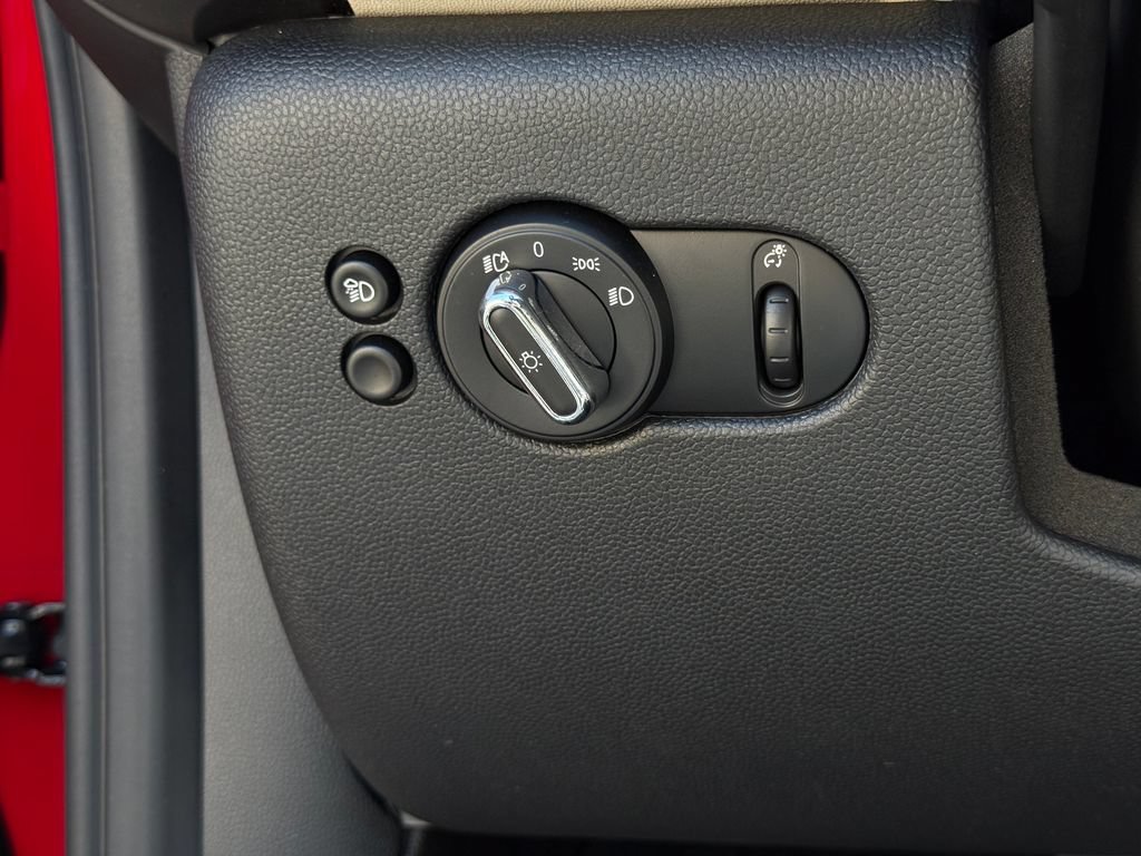 Used 2024 MINI Cooper S FWD image 24