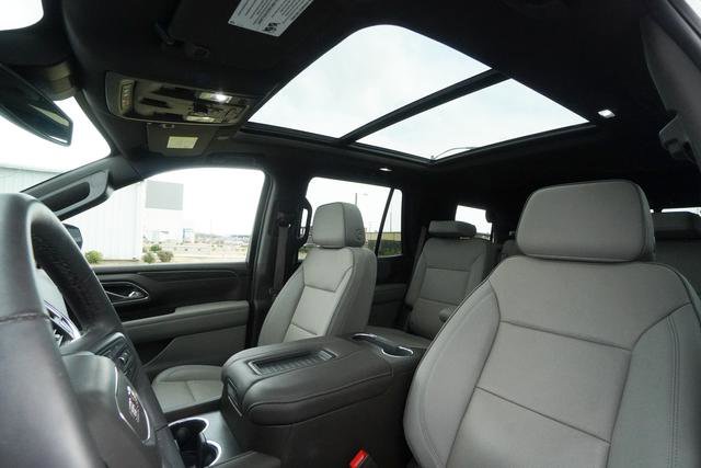 Used 2024 GMC Yukon SLT w/ SLT Premium Package image 25