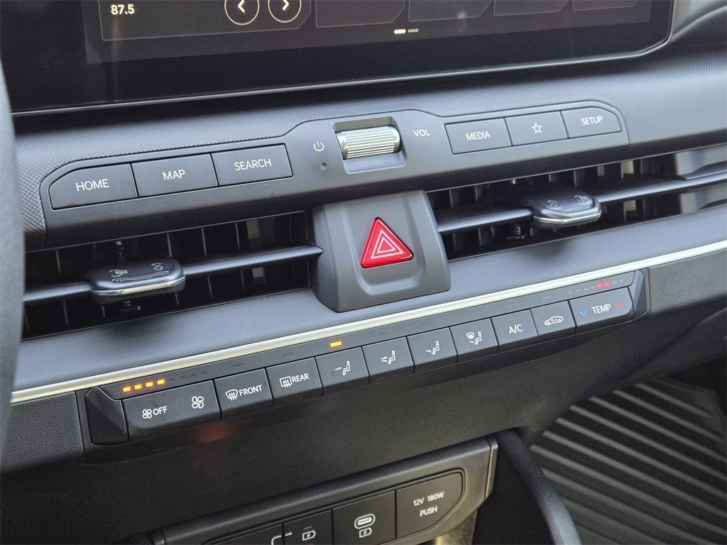 New 2026 Kia K4 LXS image 30