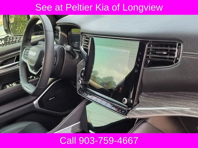 Used 2022 Jeep Wagoneer Series II RWD image 11