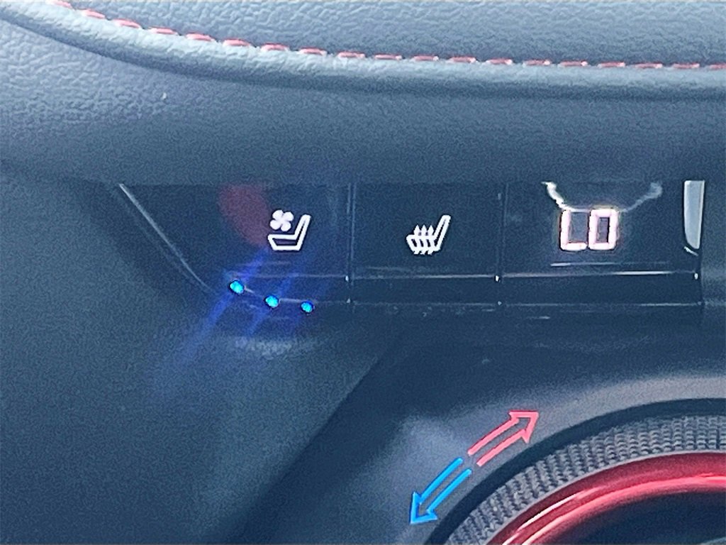 Used 2024 Chevrolet Blazer RS w/ Driver Confidence II Package image 21