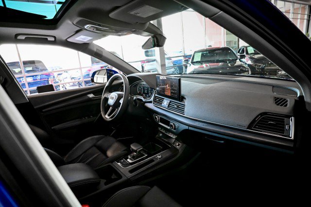 Used 2024 Audi Q5 e Premium Plus image 25