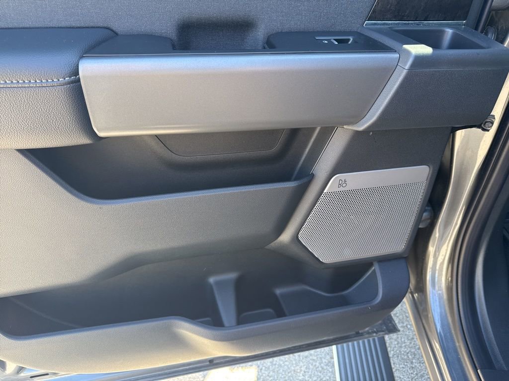 Used 2025 Ford F450 Lariat w/ Lariat Ultimate Package AWD/4WD image 14