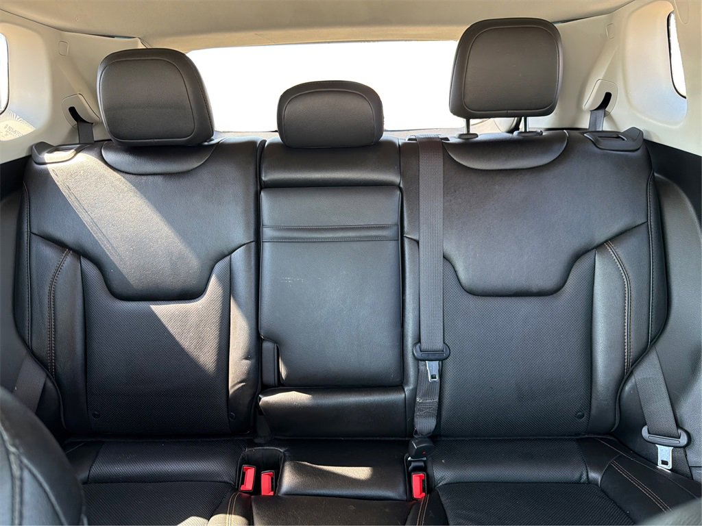 Used 2020 Jeep Compass Limited image 14