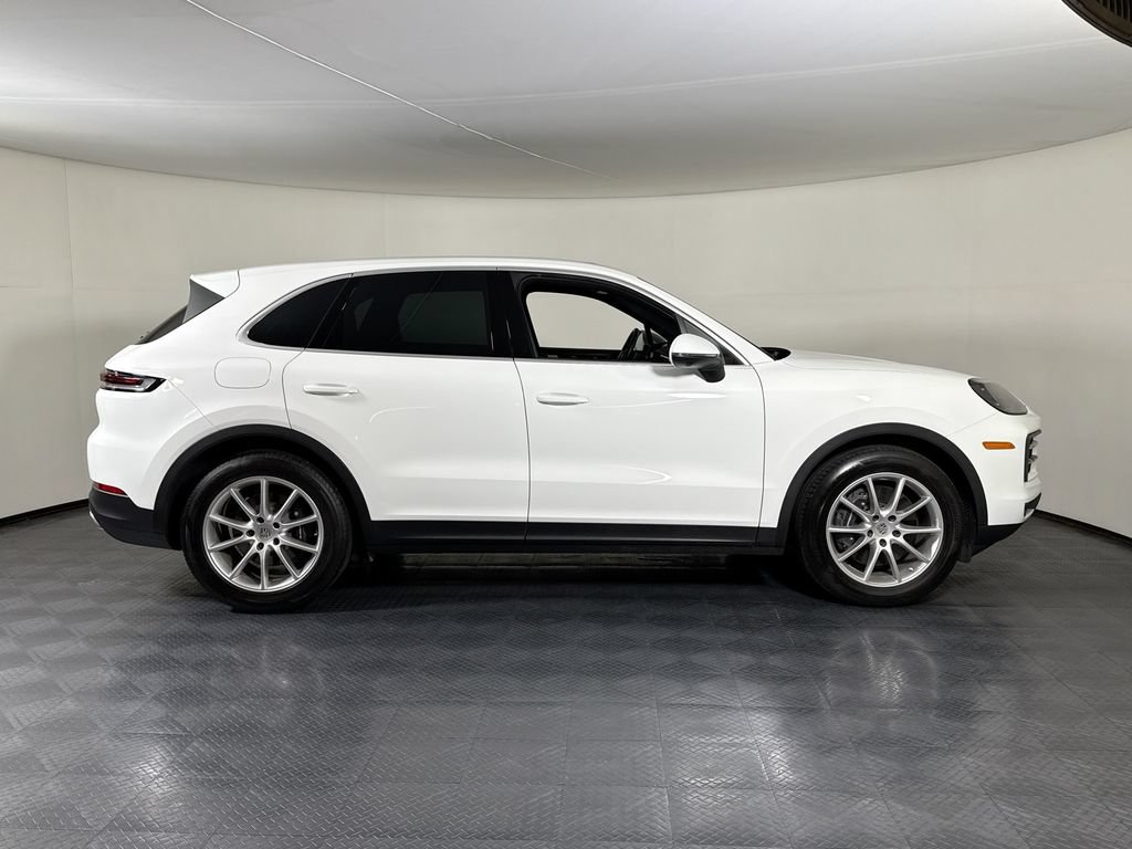 Certified 2024 Porsche Cayenne AWD/4WD image 8