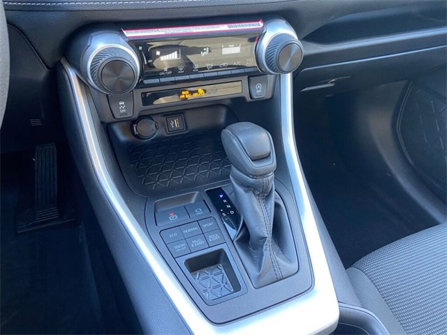 Used 2024 Toyota RAV4 LE image 20