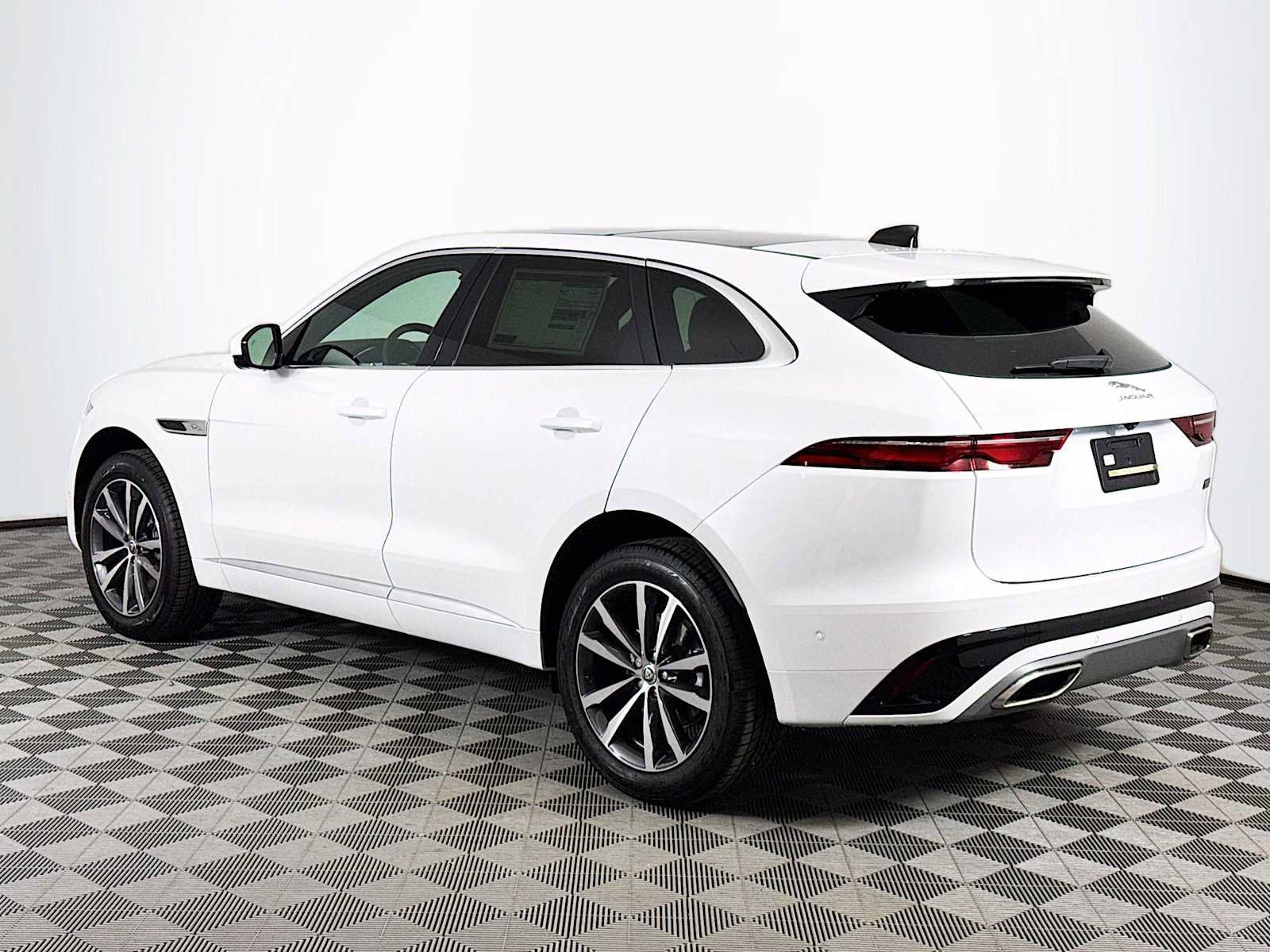 New 2026 Jaguar F-PACE R-Dynamic S AWD/4WD image 7