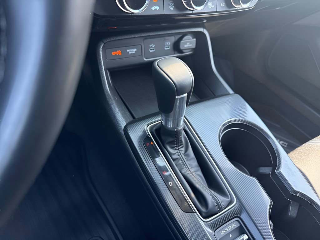Used 2025 Honda Civic Sport image 14
