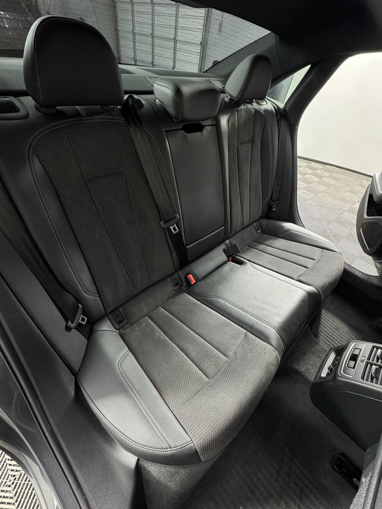 Used 2021 Audi A4 2.0T Premium Plus w/ Premium Plus Package AWD/4WD image 18