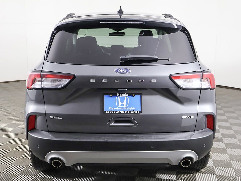 Used 2022 Ford Escape SEL image 10