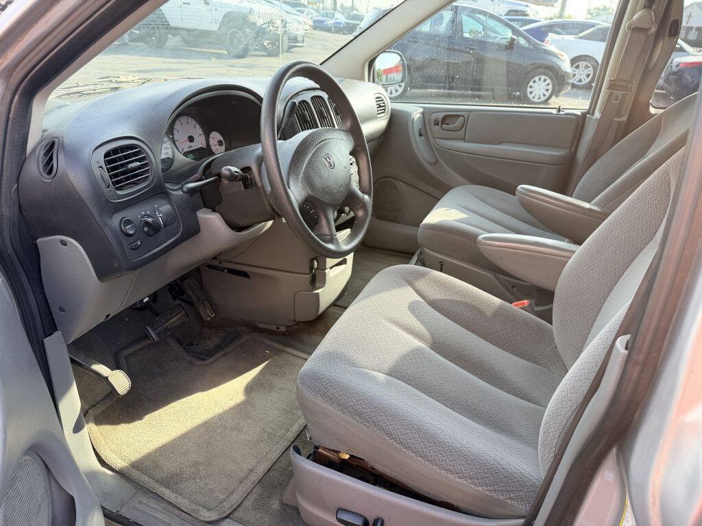 Used 2005 Dodge Grand Caravan SE w/ Popular Equipment Group I FWD image 9