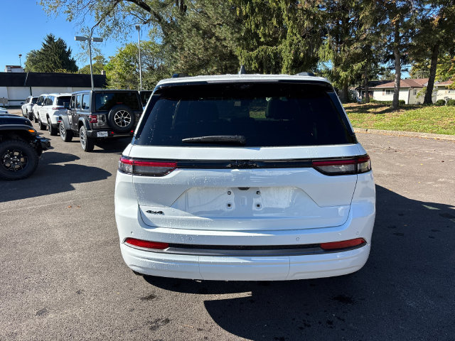New 2027 Jeep Grand Cherokee Limited AWD/4WD image 29