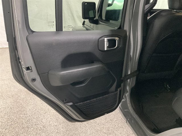 Used 2023 Jeep Wrangler Altitude image 18