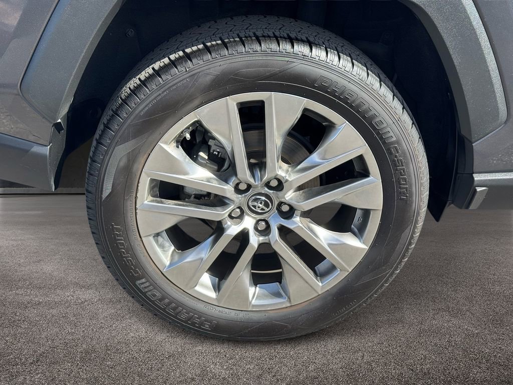 Used 2019 Toyota RAV4 Limited w/ Cold Weather Package image 7