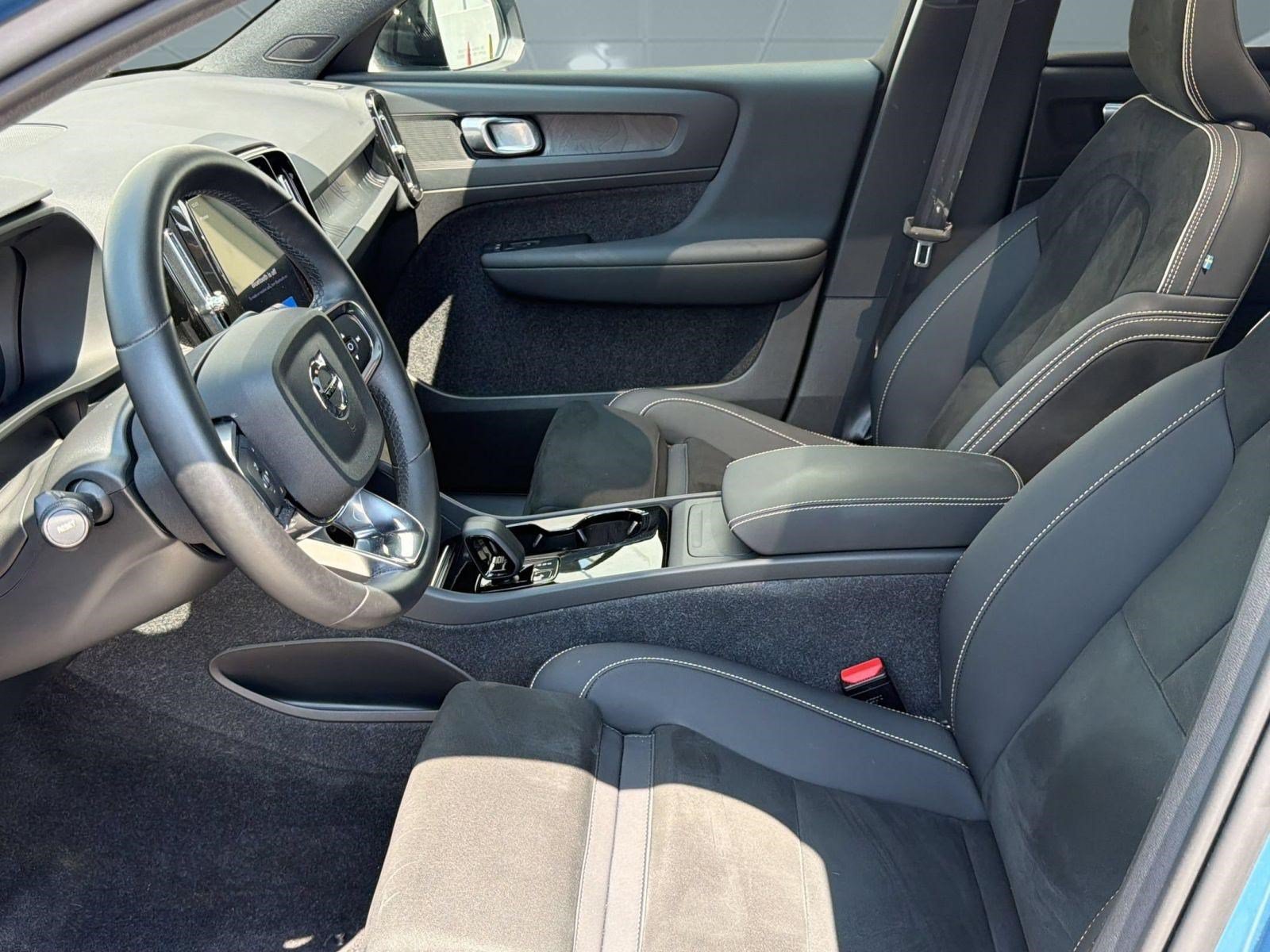 Certified 2023 Volvo C40 P8 Recharge Plus AWD/4WD image 5
