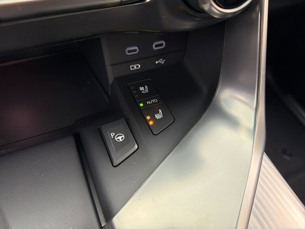 New 2026 Lexus LX 700h F Sport AWD/4WD image 17