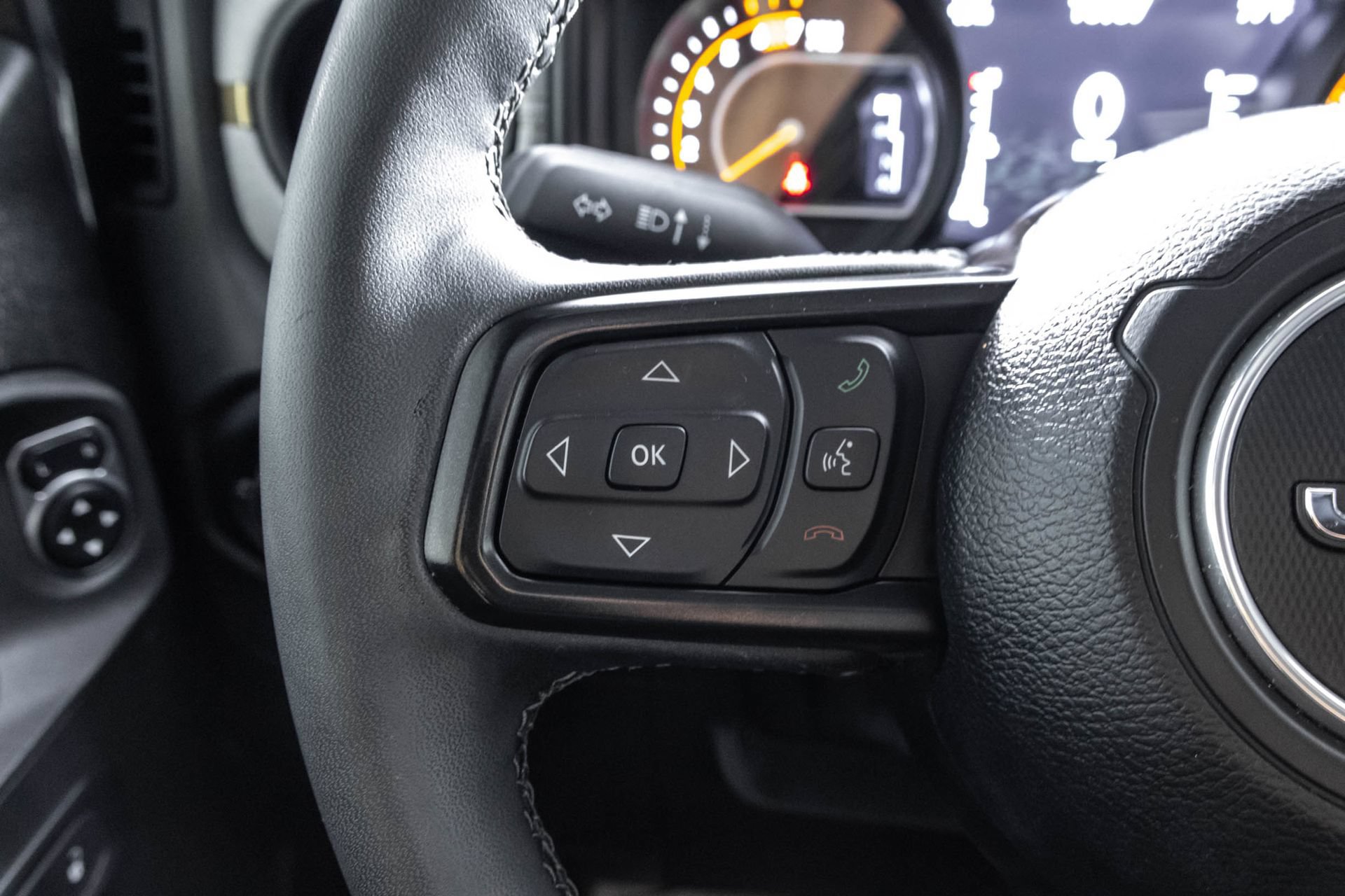 Used 2025 Jeep Wrangler Unlimited Sport AWD/4WD image 22