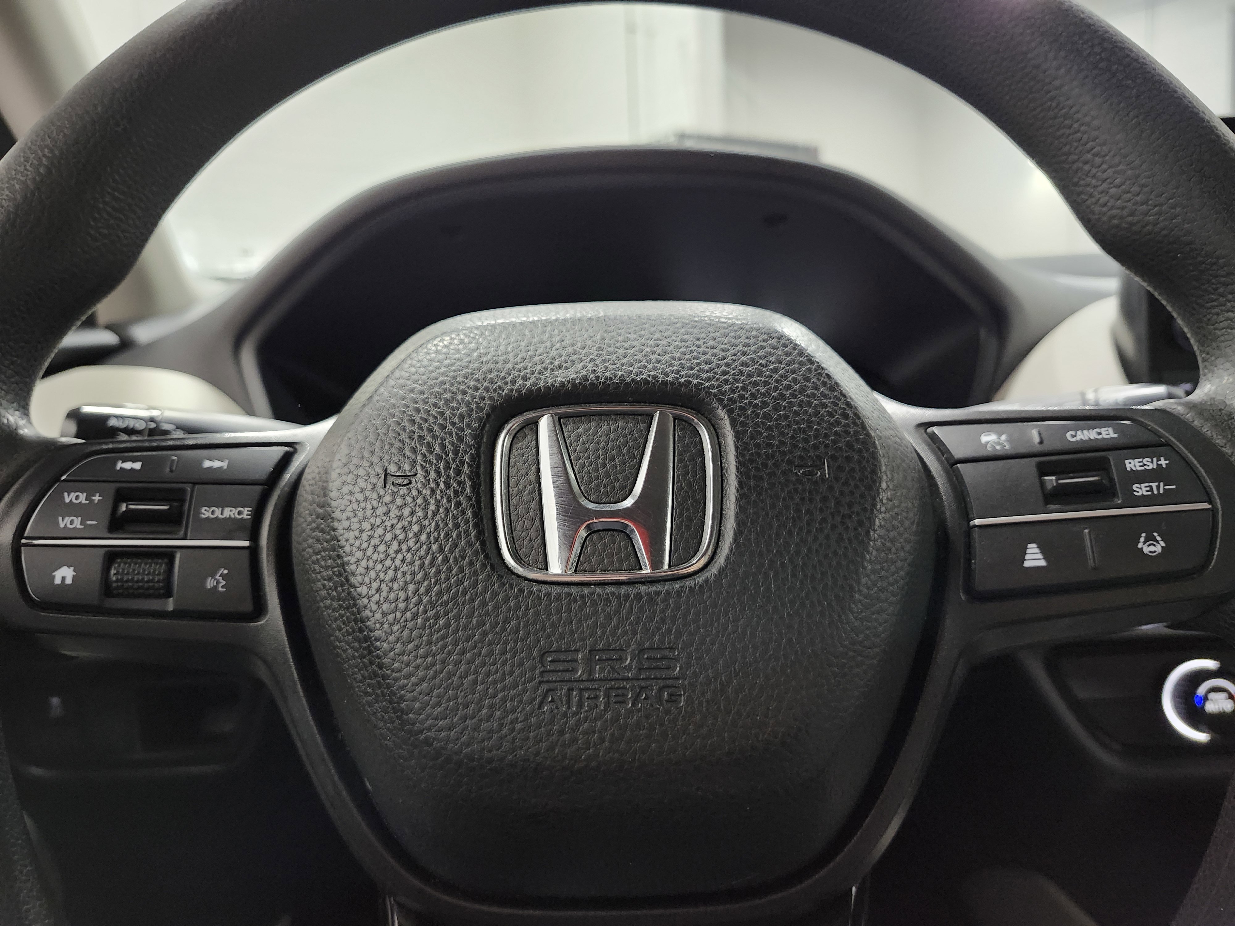 Used 2023 Honda HR-V LX image 25