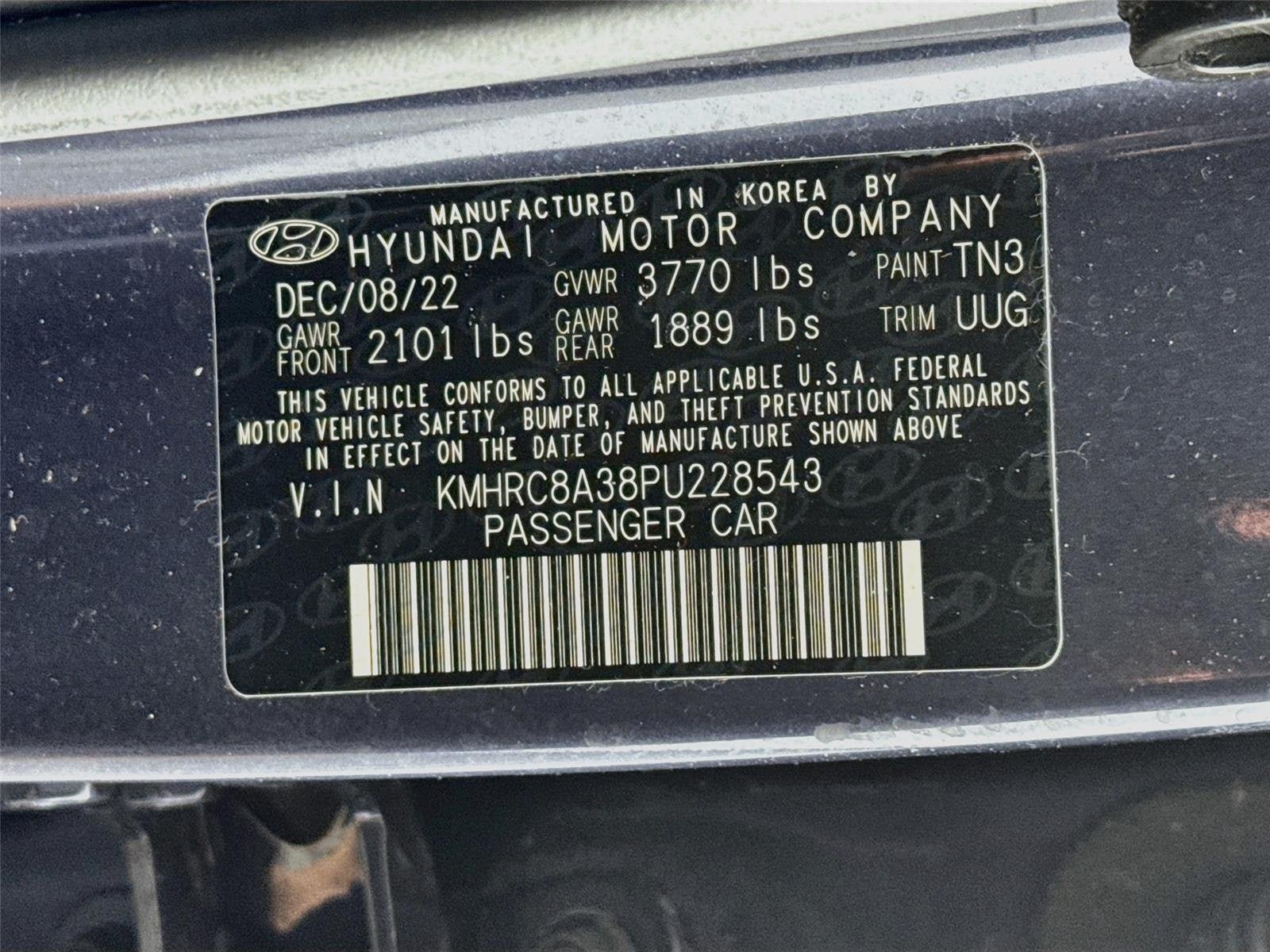 Used 2023 Hyundai Venue Limited w/ Cargo Package FWD image 32