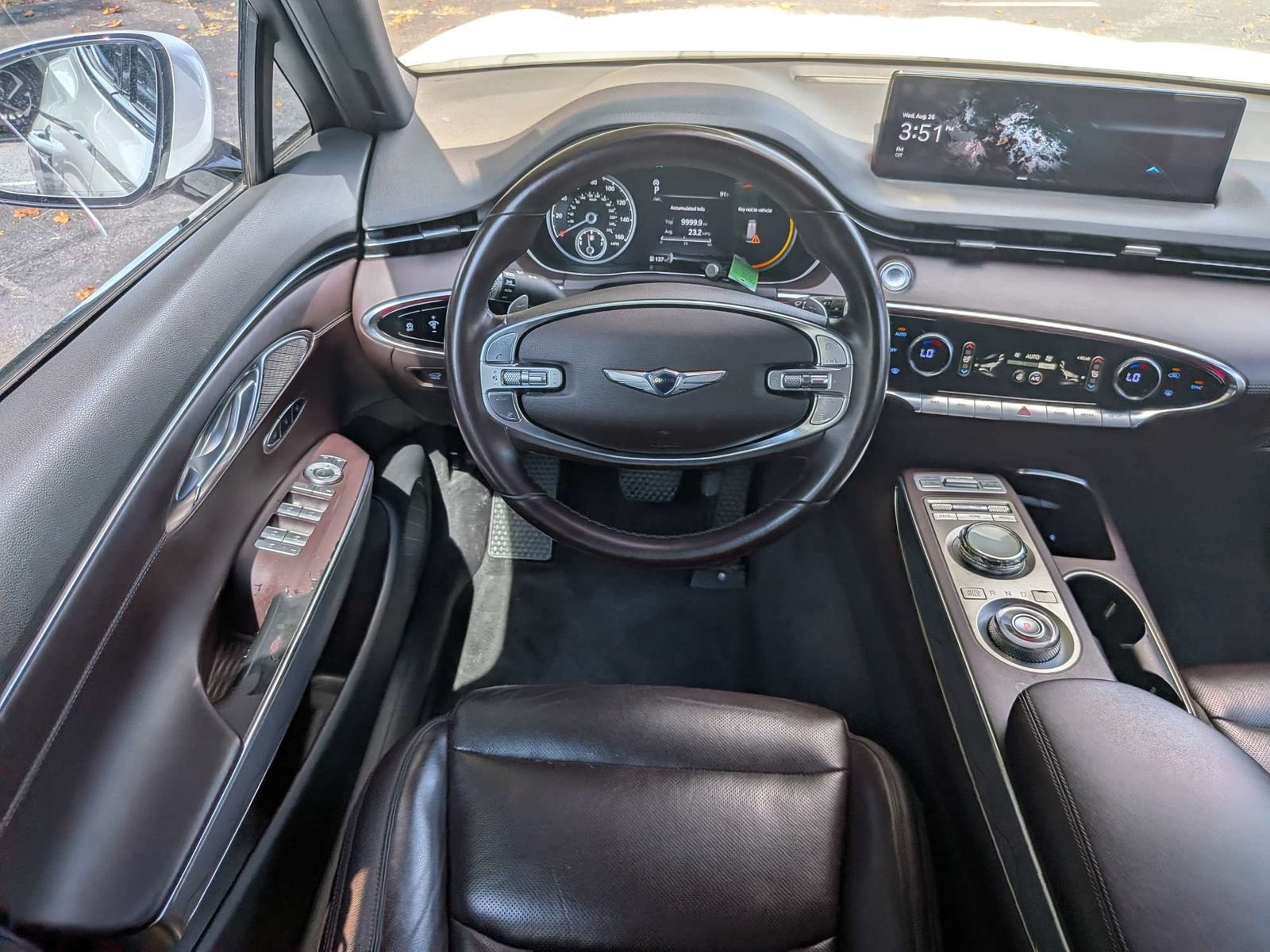 Used 2022 Genesis GV70 2.5T w/ Advanced Package AWD/4WD image 15