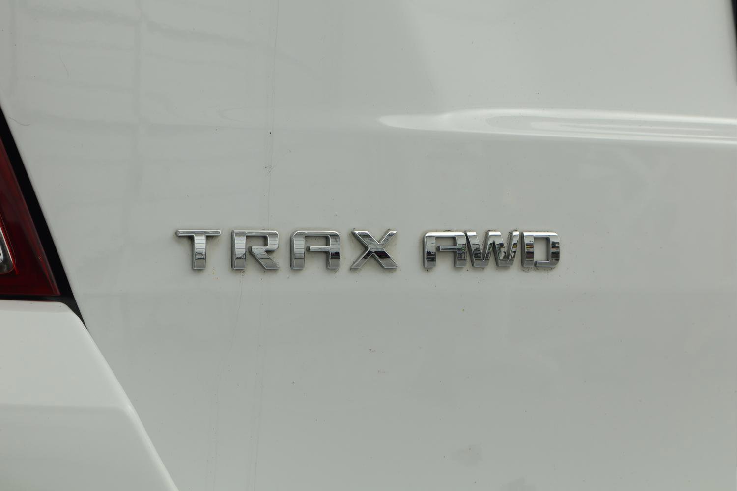 Used 2019 Chevrolet Trax LT w/ LT Convenience Package image 25