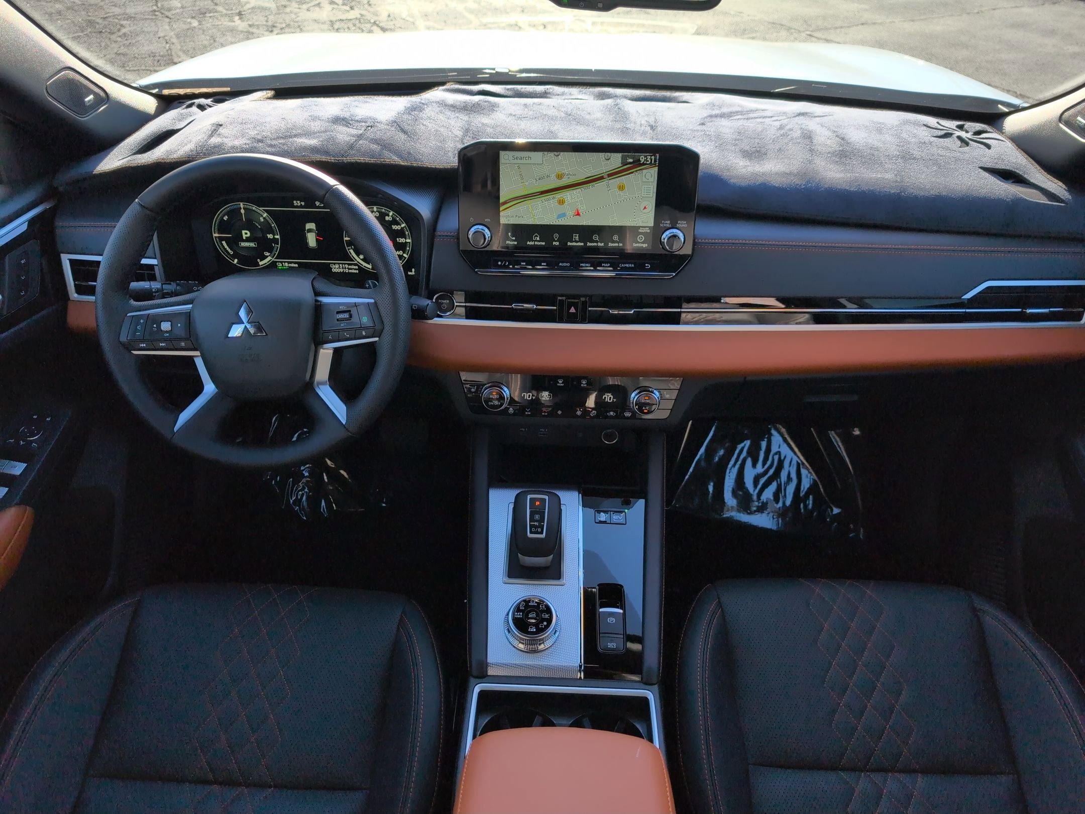 Used 2025 Mitsubishi Outlander SEL image 28