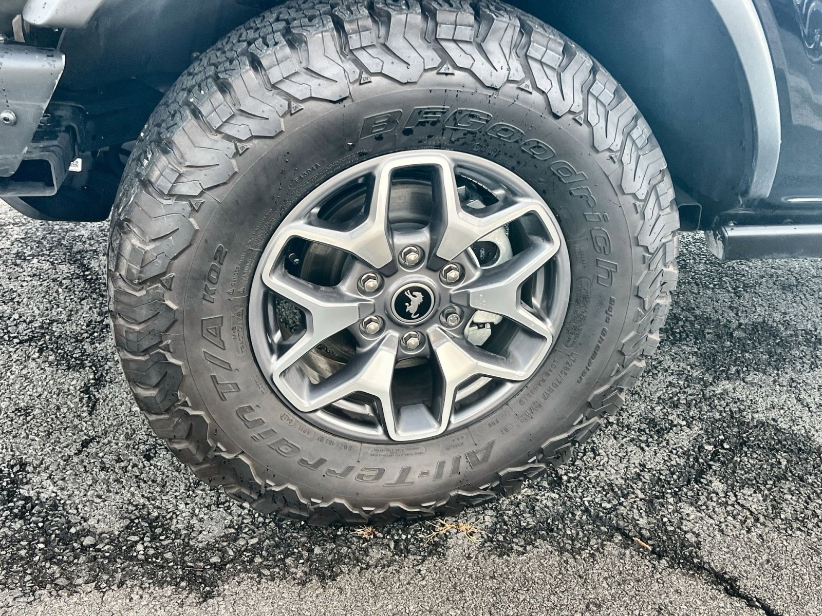 New 2025 Ford Bronco Badlands image 12