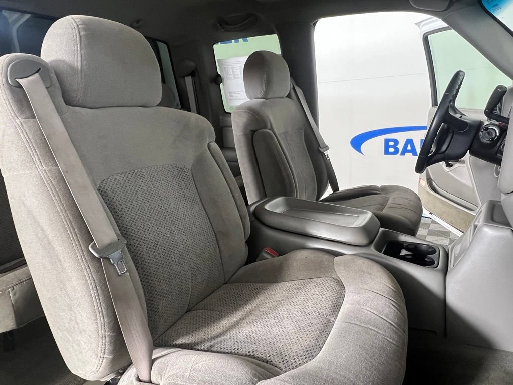 Used 2000 Chevrolet Silverado 2500 LS RWD image 12