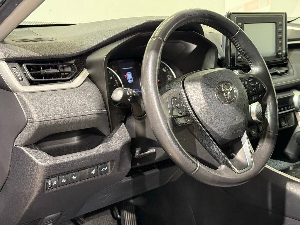 Certified 2019 Toyota RAV4 XLE w/ Convenience Package image 17