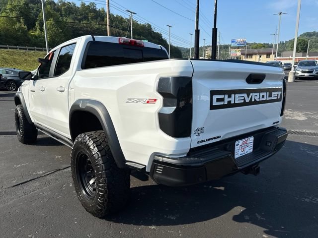 Used 2024 Chevrolet Colorado ZR2 w/ Technology Package AWD/4WD image 5