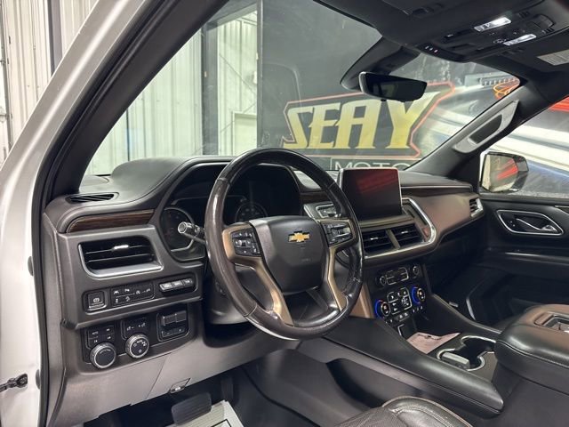 Used 2021 Chevrolet Tahoe High Country w/ Premium Package AWD/4WD image 6