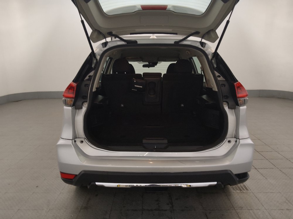 Used 2019 Nissan Rogue S AWD/4WD image 29