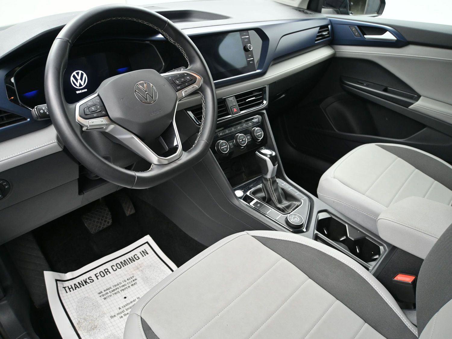 Used 2024 Volkswagen Taos SE image 2