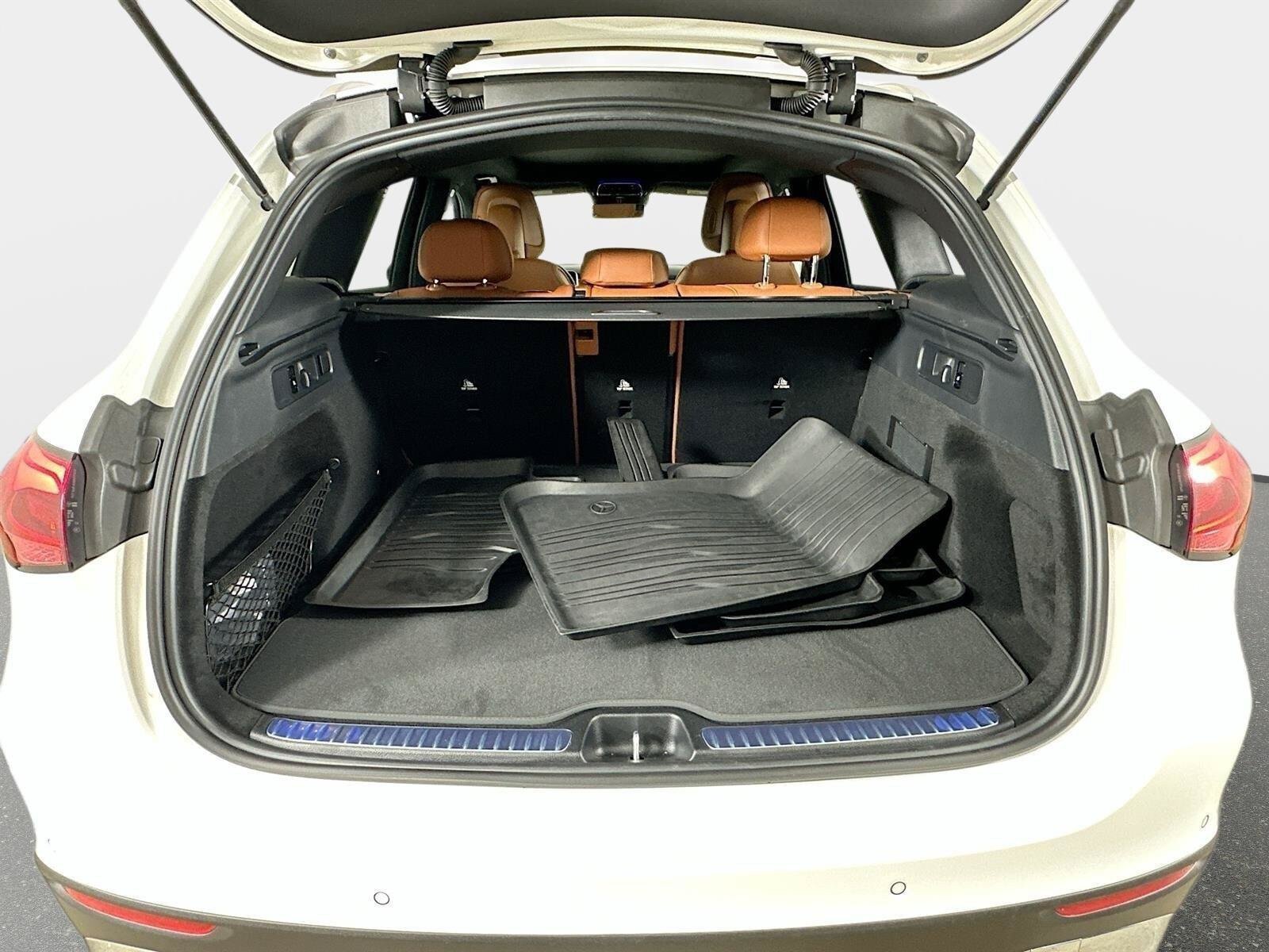 Certified 2026 Mercedes-Benz GLC 300 4MATIC image 51