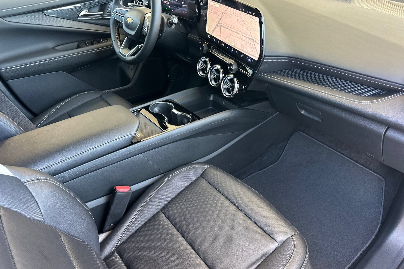 New 2026 Chevrolet Blazer EV LT FWD image 16