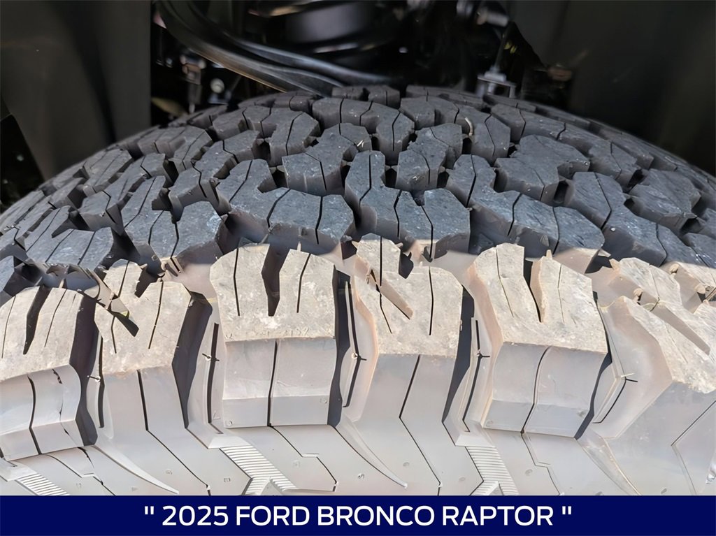 New 2025 Ford Bronco Raptor image 32