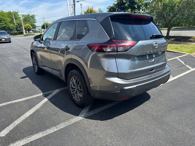 Used 2024 Nissan Rogue S AWD/4WD image 5