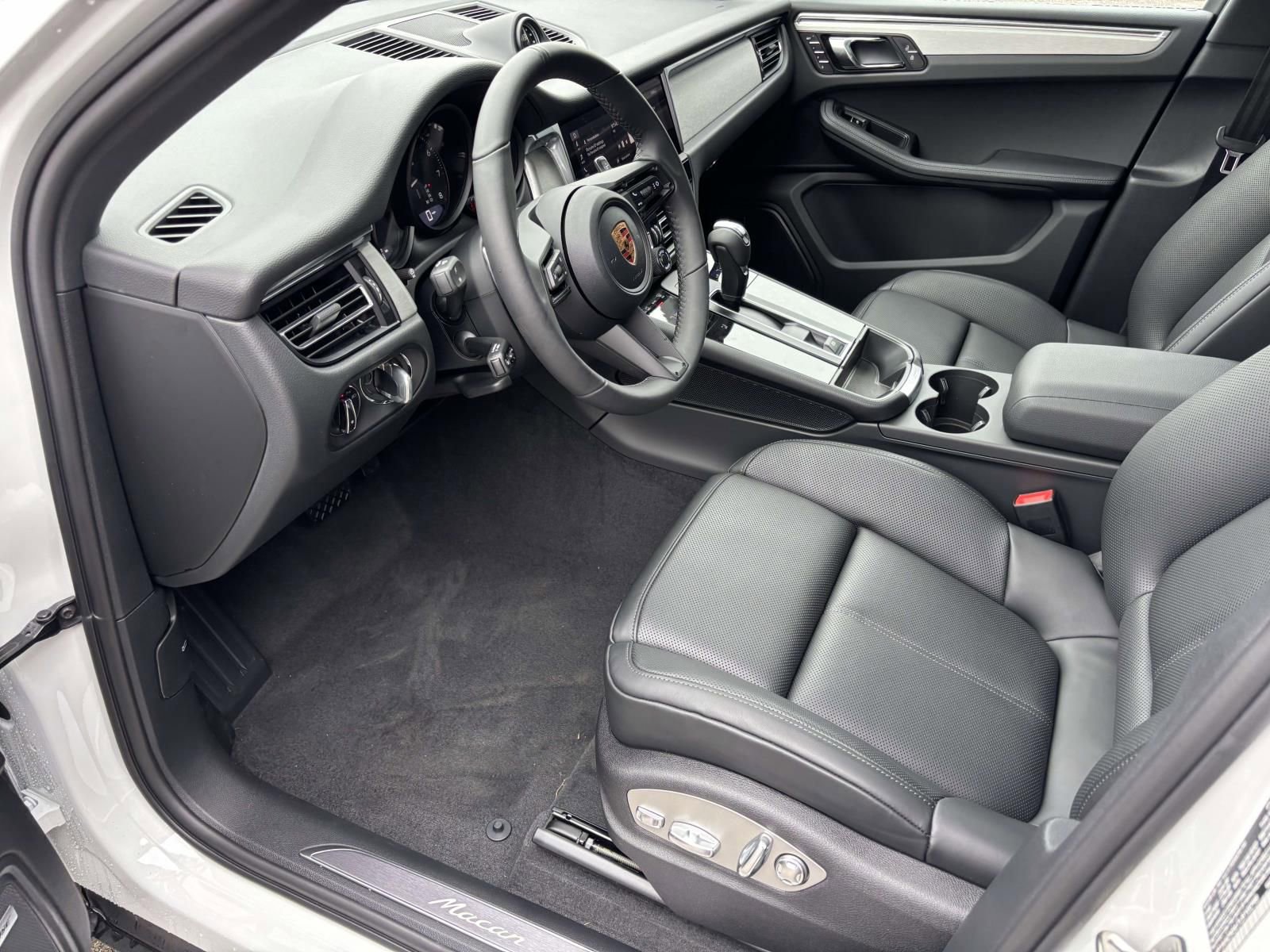 New 2026 Porsche Macan AWD/4WD image 19