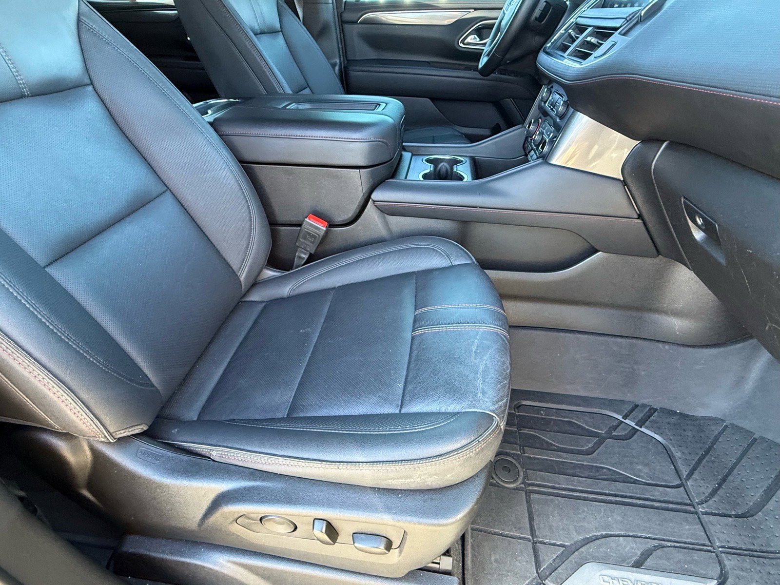 Used 2024 Chevrolet Tahoe RST w/ Sport Performance Package image 10