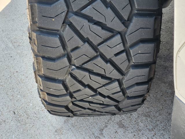 Used 2023 GMC Sierra 1500 Denali w/ Technology Package AWD/4WD image 11