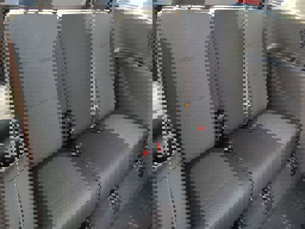 Used 2024 Chevrolet Traverse LT image 21