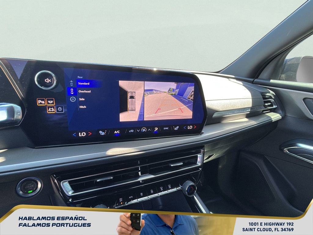 Certified 2026 Chevrolet Traverse LT w/ Driver Confidence Package image 20