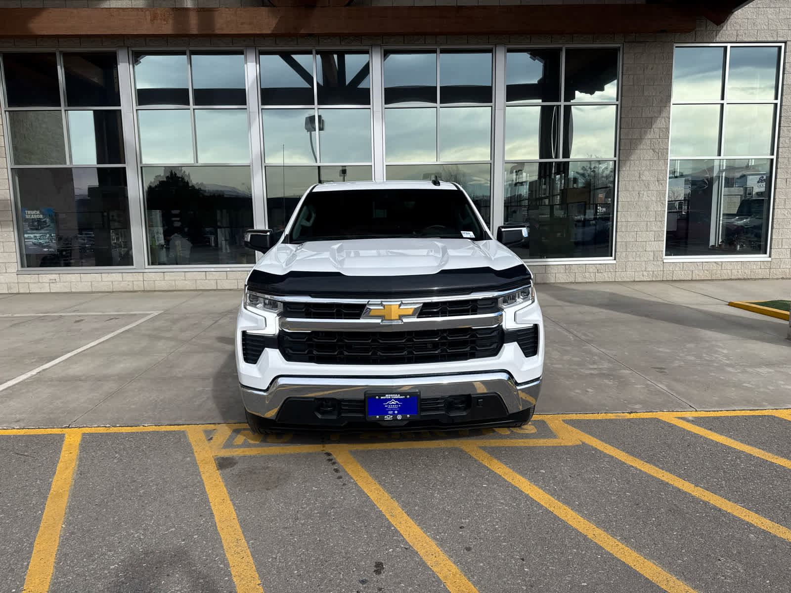 Certified 2025 Chevrolet Silverado 1500 LT image 2