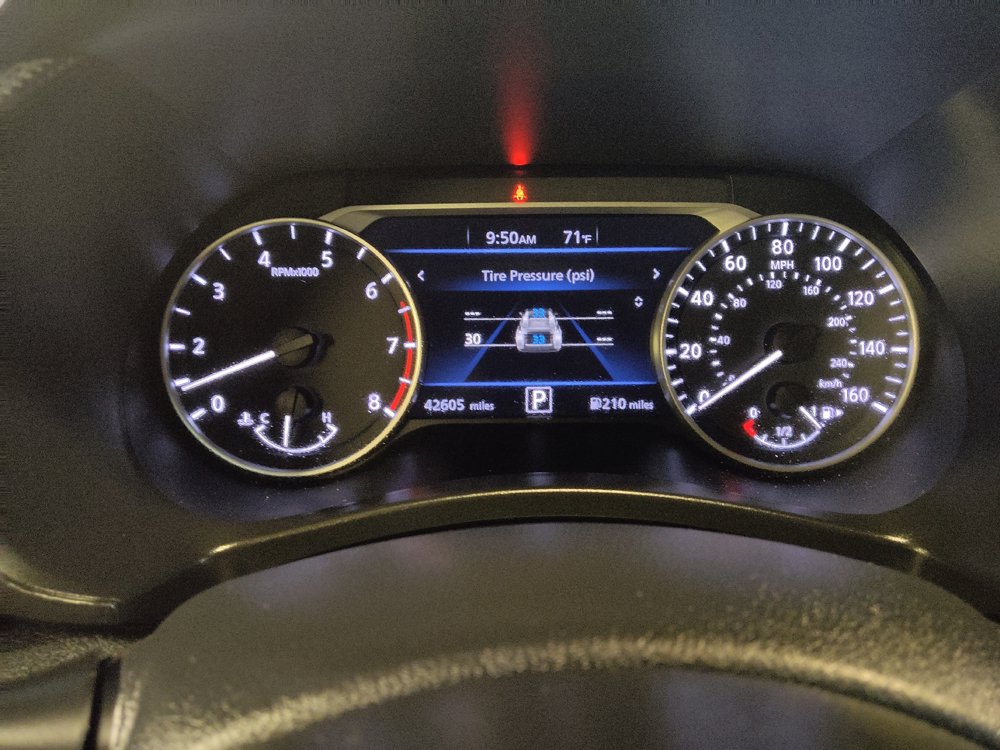 Used 2023 Nissan Sentra SV FWD image 23