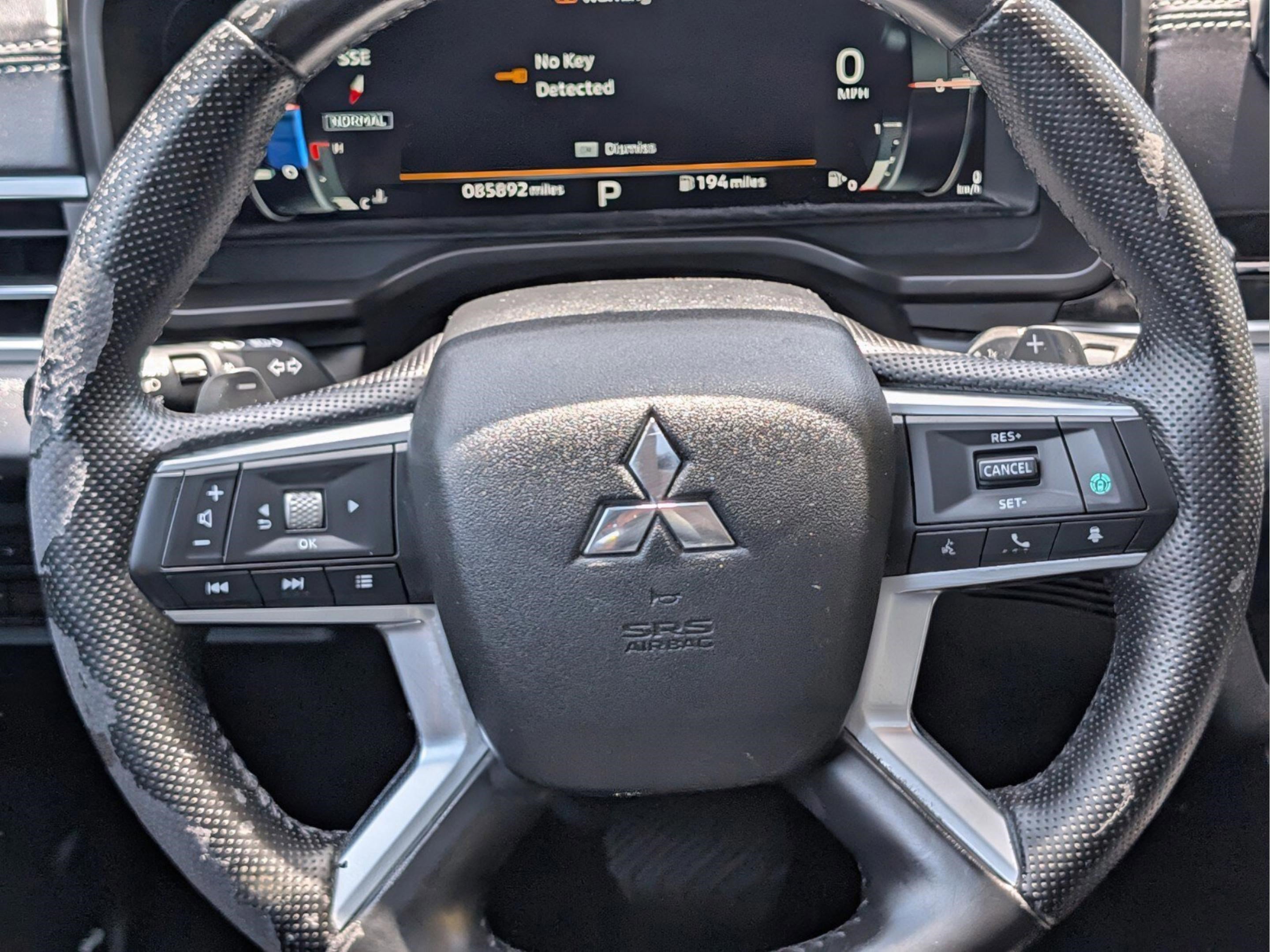 Used 2022 Mitsubishi Outlander SE AWD/4WD image 32