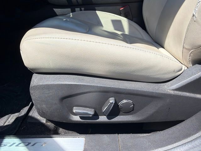 Used 2015 Ford Fusion Titanium FWD image 8