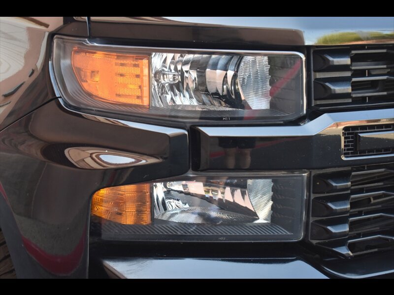 Used 2022 Chevrolet Silverado 1500 Custom w/ Safety Confidence Package AWD/4WD image 44