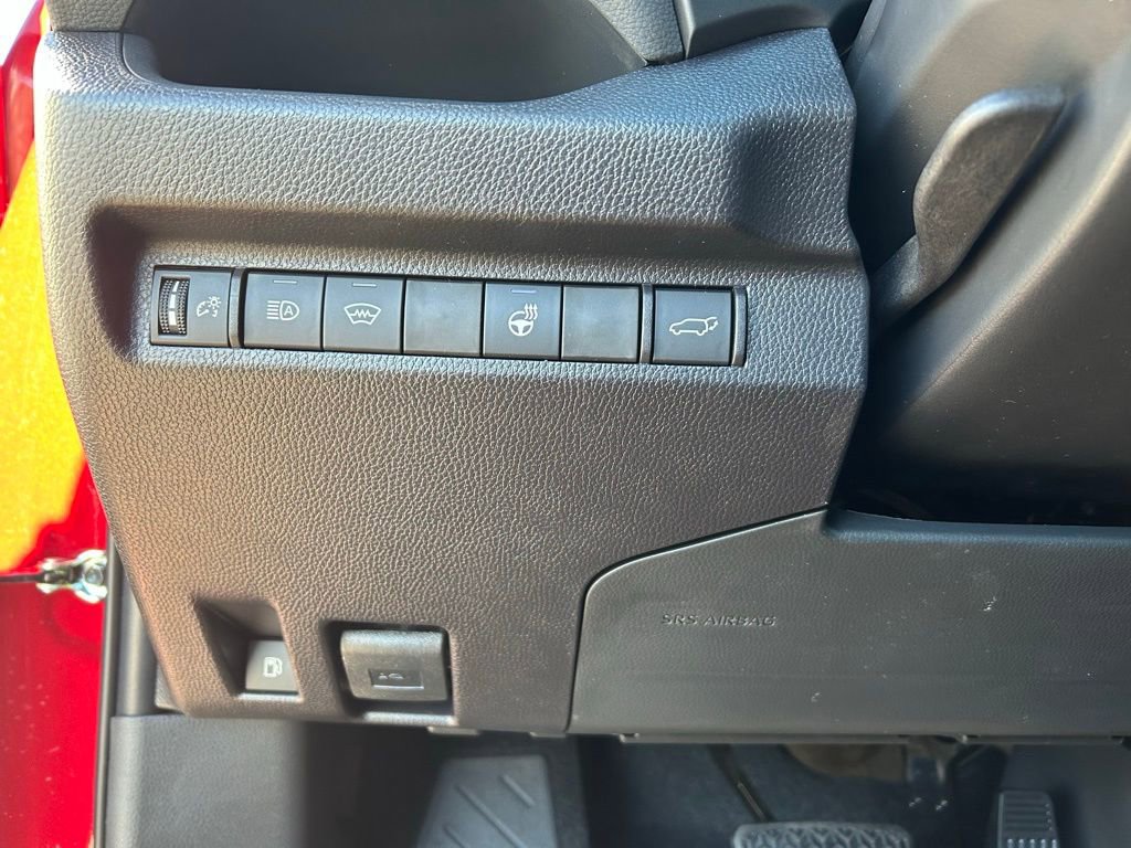 New 2025 Toyota RAV4 XLE image 14