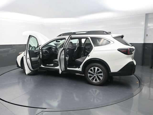 Used 2022 Subaru Outback Premium AWD/4WD image 36