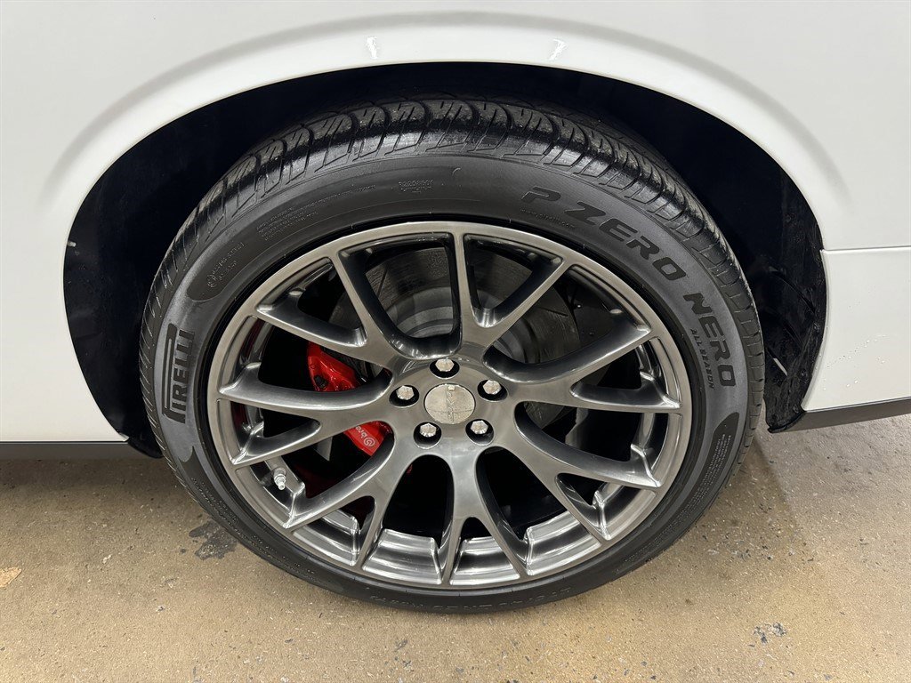 Used 2016 Dodge Challenger SRT w/ Technology Group image 10